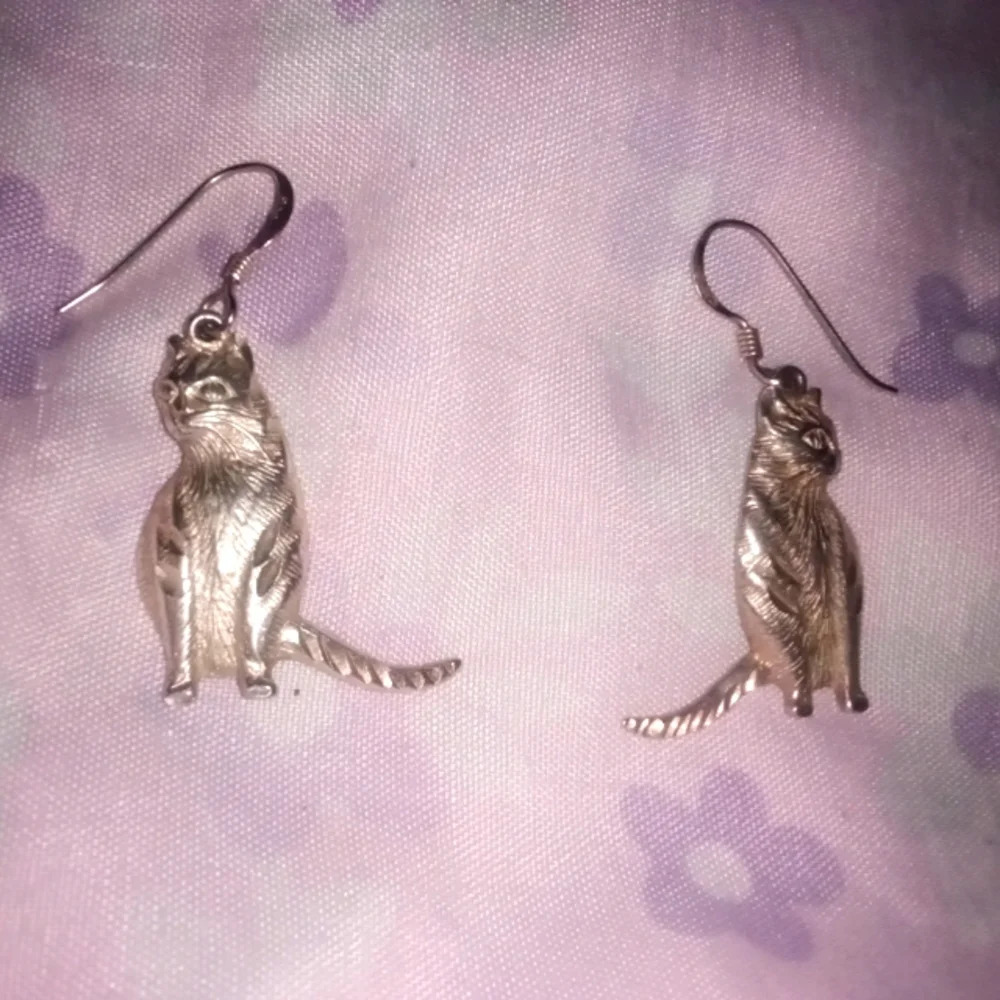925 Silver dangle cat earrings